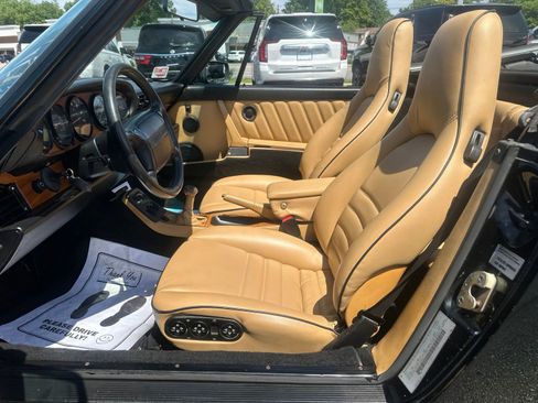 Used 1990 Porsche 911 Carrera RWD image 24