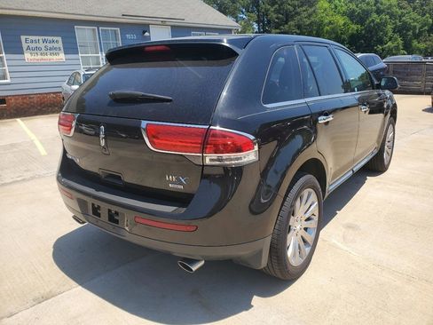 Used 2015 Lincoln MKX AWD w/ Equipment Group 102A image 9