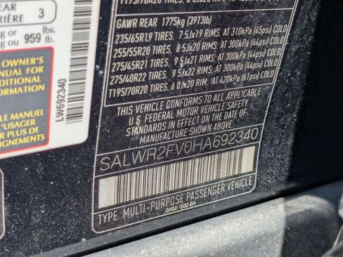 Used 2017 Land Rover Range Rover Sport HSE image 11