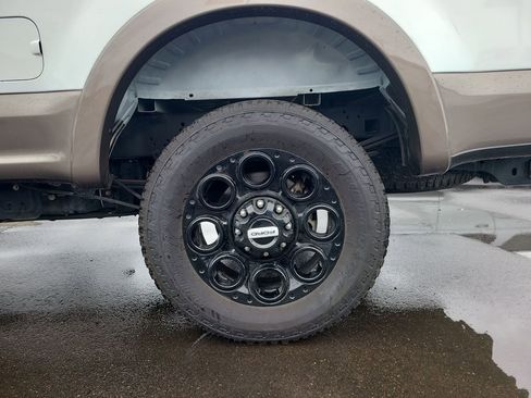 Used 2022 Ford F250 Lariat w/ Lariat Ultimate Package AWD/4WD image 15
