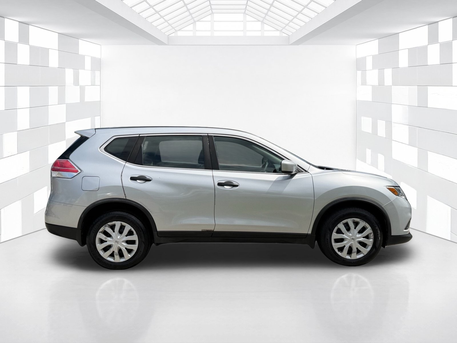 Used 2016 Nissan Rogue S FWD image 8