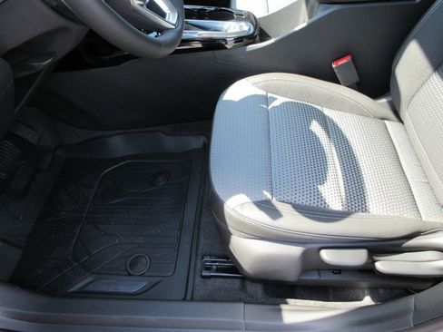 New 2026 Chevrolet Trax LT image 20