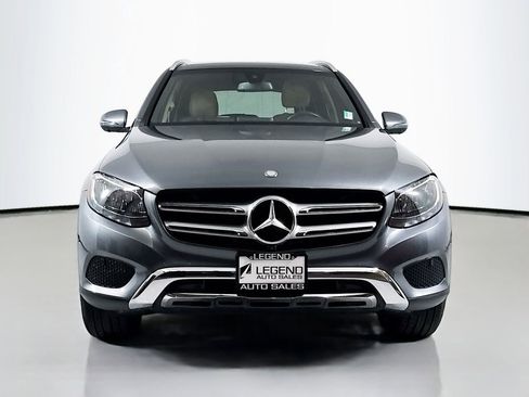 Used 2017 Mercedes-Benz GLC 300 4MATIC image 2