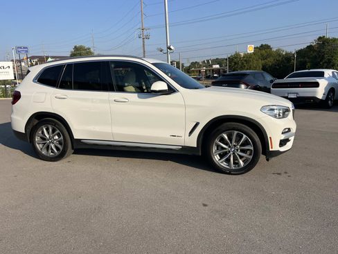 Used 2018 BMW X3 xDrive30i AWD/4WD image 2