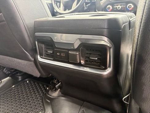 Used 2022 GMC Sierra 2500 Denali w/ Denali Black Diamond Edition AWD/4WD image 34