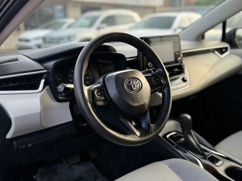 Used 2021 Toyota Corolla L FWD image 20