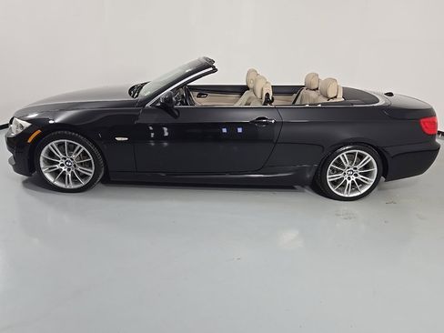 Used 2013 BMW 335i Convertible image 12