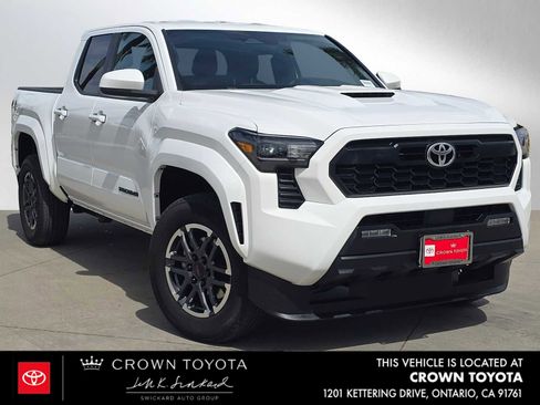 Used 2024 Toyota Tacoma TRD Sport RWD image 1