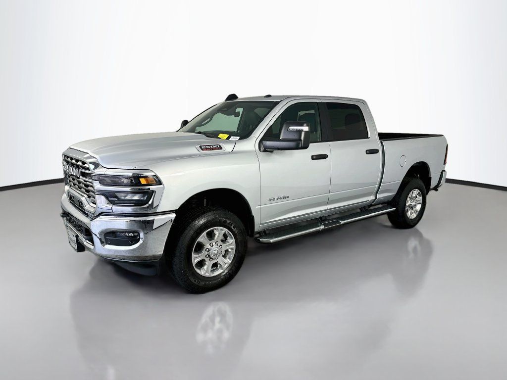 Used 2026 RAM 2500 Big Horn AWD/4WD image 3