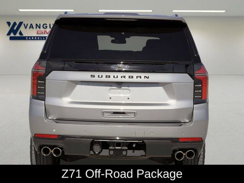 Used 2025 Chevrolet Suburban Z71 image 4