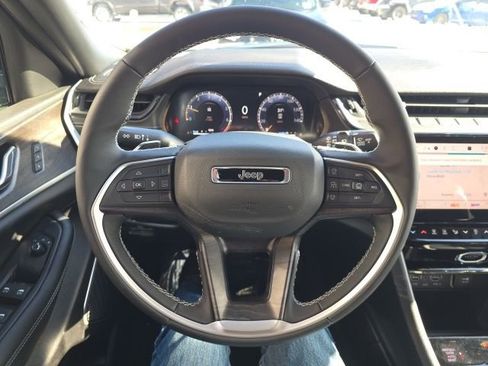 New 2026 Jeep Grand Cherokee Limited image 15