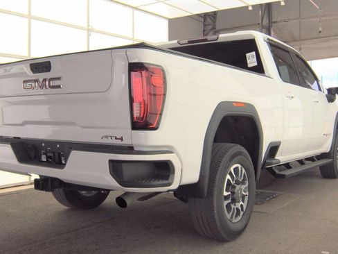Used 2021 GMC Sierra 2500 AT4 w/ Snow Plow Prep/Camper Package AWD/4WD image 3