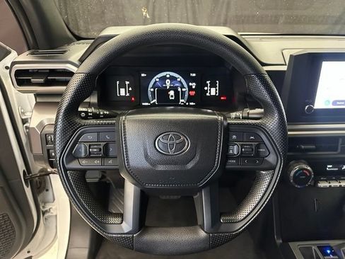 Used 2024 Toyota Tacoma SR5 AWD/4WD image 25