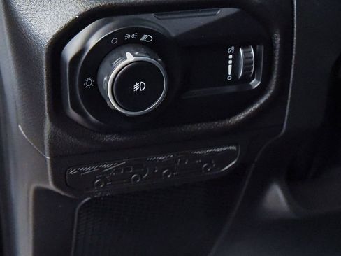 Used 2024 Jeep Wrangler Unlimited Sport AWD/4WD image 19