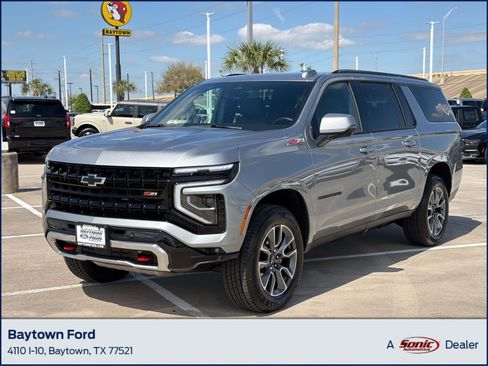 Used 2025 Chevrolet Suburban Z71 image 1