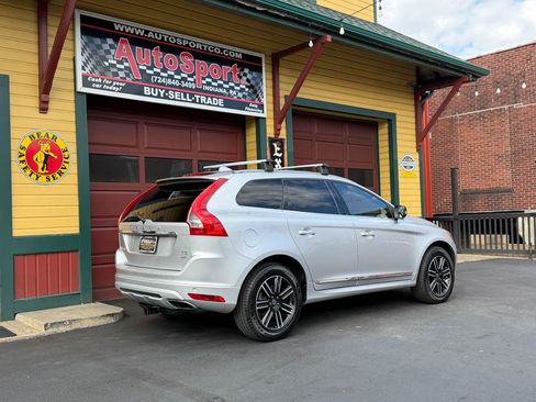 Used 2017 Volvo XC60 T5 Dynamic w/ Protection Package AWD/4WD image 4