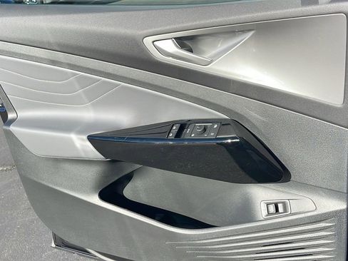 New 2025 Volkswagen ID.4 Pro S image 25