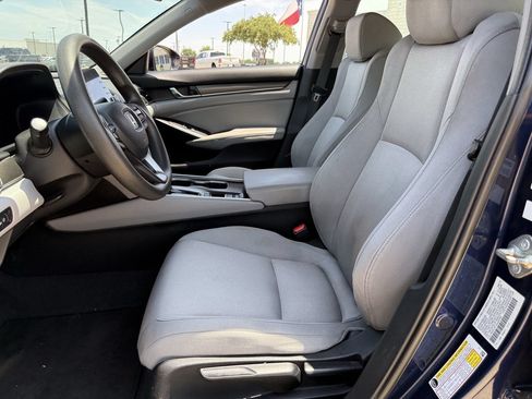 Used 2018 Honda Accord LX image 23