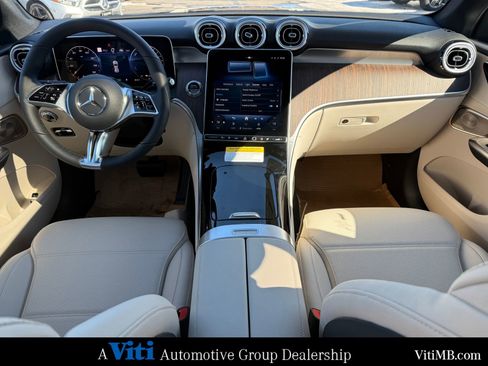 New 2026 Mercedes-Benz GLC 350e GLC 350e image 2