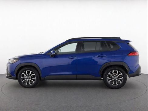 Used 2023 Toyota Corolla Cross AWD Hybrid w/ Moonroof Package image 6