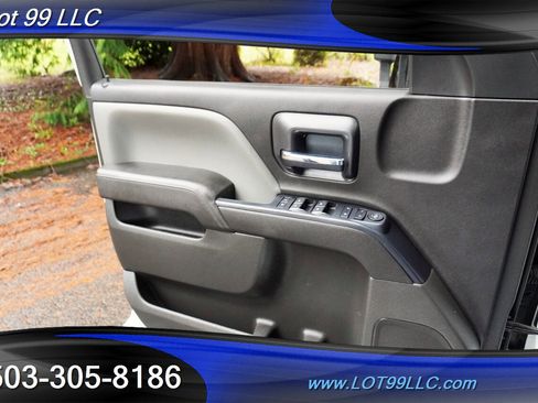 Used 2018 Chevrolet Silverado 1500 Custom w/ Custom Value Package image 22