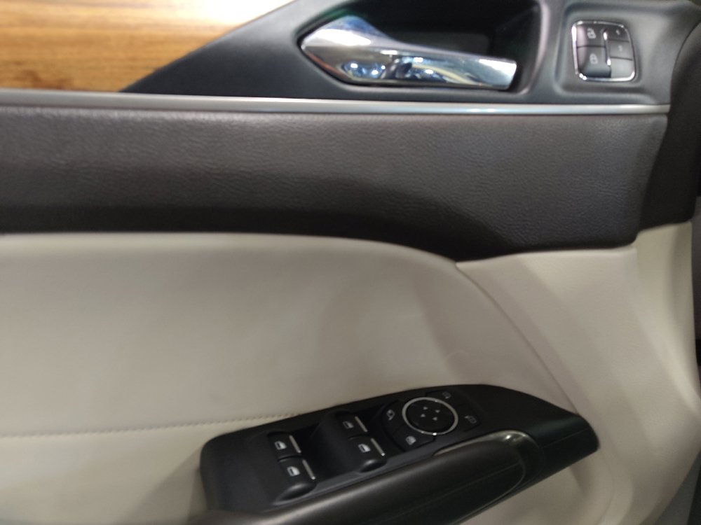 Used 2015 Lincoln MKC AWD w/ Equipment Group 102A Reserve image 27
