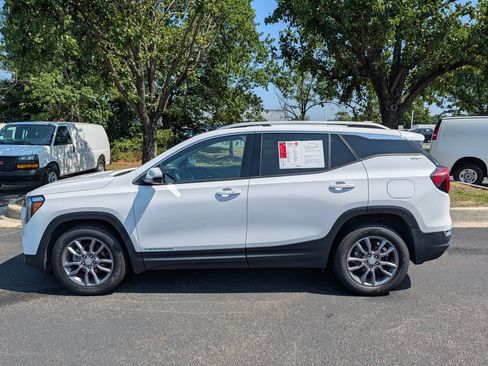 Used 2023 GMC Terrain SLT AWD/4WD image 5