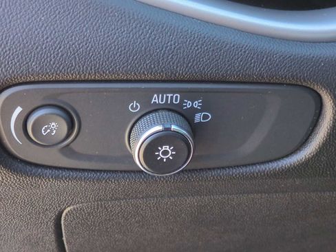 Used 2024 Chevrolet Malibu LT image 35