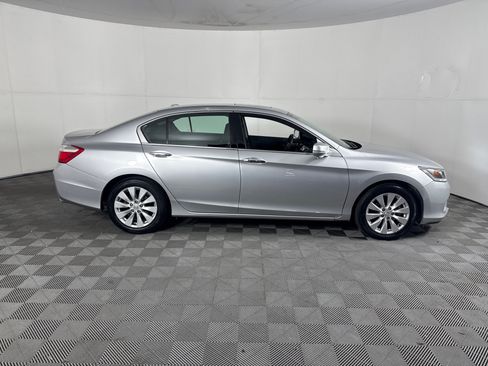 Used 2015 Honda Accord EX-L image 3