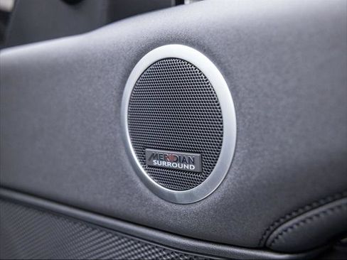 New 2025 Land Rover Discovery S image 26