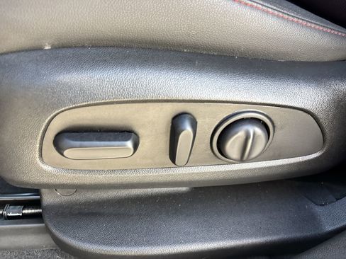 Used 2019 Chevrolet Blazer RS image 20