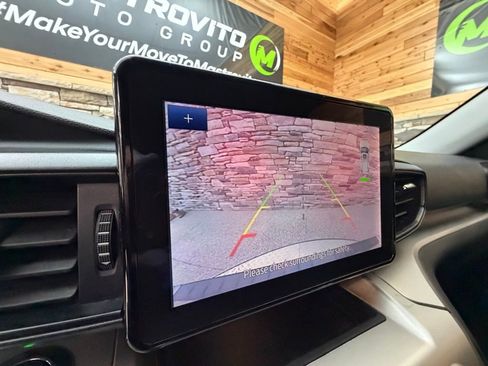 Used 2021 Ford Explorer XLT AWD/4WD image 22