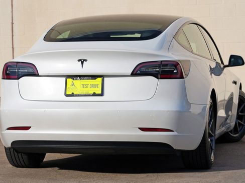Used 2021 Tesla Model 3 Standard Range Plus RWD image 4