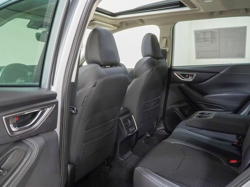 Used 2023 Subaru Forester Premium image 39