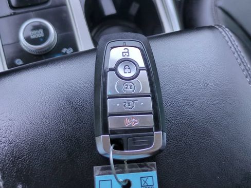Used 2021 Ford Explorer Limited w/ Hybrid Equipment Group 310A AWD/4WD image 29