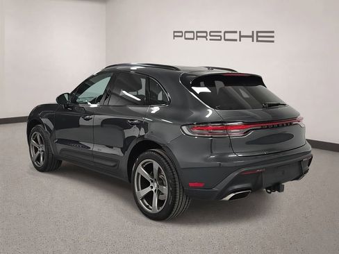 Certified 2025 Porsche Macan AWD/4WD image 3