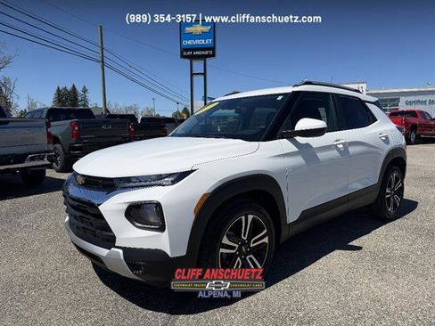 Used 2023 Chevrolet TrailBlazer LT FWD image 1