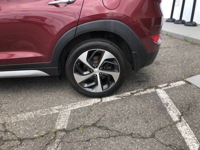 Used 2017 Hyundai Tucson Limited w/ Cargo Package AWD/4WD image 10