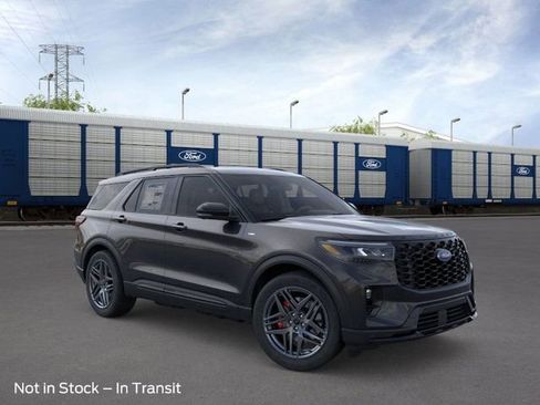 New 2026 Ford Explorer ST-Line w/ ST-Line Street Pack image 7