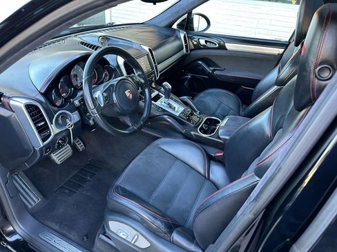 Used 2014 Porsche Cayenne GTS image 14