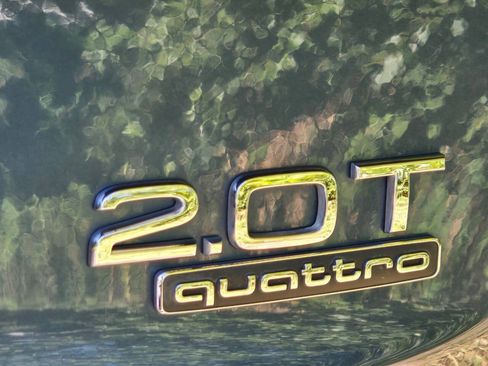 Used 2018 Audi Q3 2.0T Premium Plus w/ Premium Plus Package AWD/4WD image 1