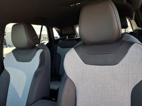 Certified 2023 Volkswagen ID.4 Pro image 19