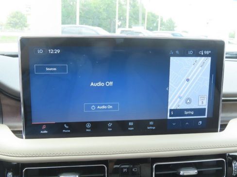 Used 2023 Lincoln Nautilus Reserve AWD/4WD image 29