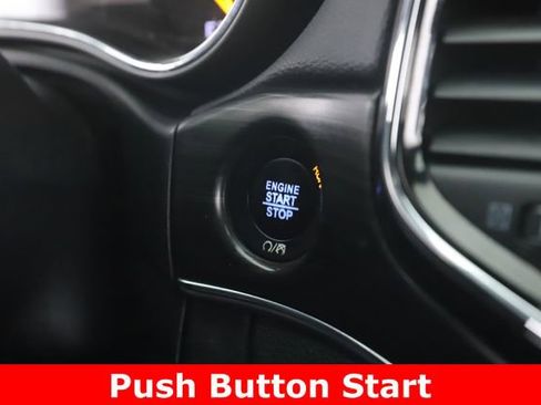 Used 2020 Jeep Grand Cherokee Limited image 23