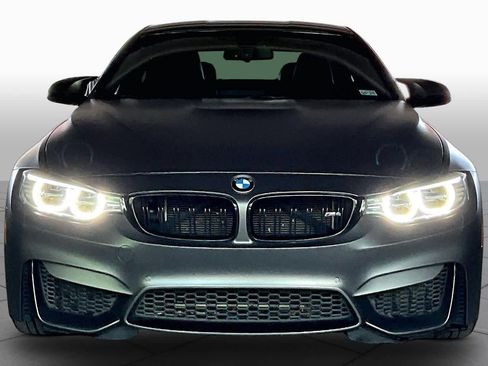 Used 2017 BMW M4 Coupe image 3