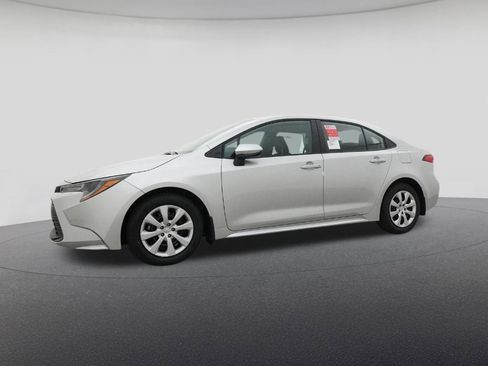 New 2026 Toyota Corolla LE image 18