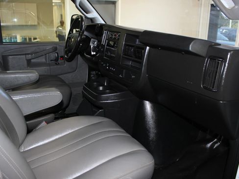 Used 2021 Chevrolet Express 2500 Extended w/ Driver Convenience Package RWD image 22