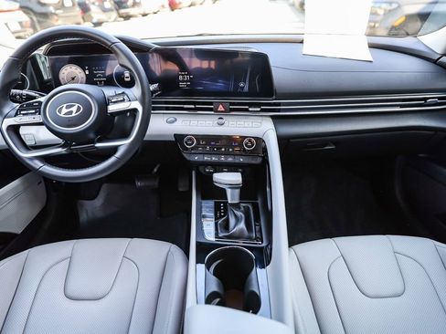 Certified 2024 Hyundai Elantra Limited image 12