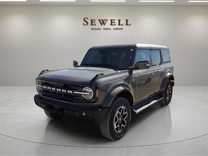New 2025 Ford Bronco Outer Banks