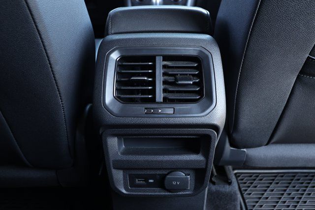 Used 2020 Volkswagen Tiguan SE AWD/4WD image 29